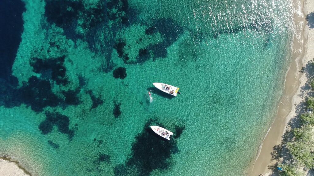 Sifnos boat rentals in Greece - Α La Mer boat renting company has over 30 years of experience
